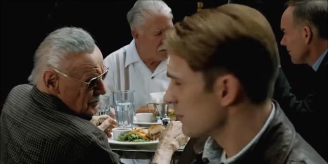 Stan Lee - ‘Cha đẻ’ của Người Nhện, Người Sắt qua đời ở tuổi 95 ảnh 3