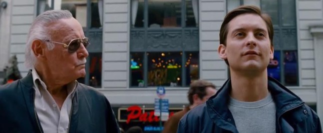 Stan Lee - ‘Cha đẻ’ của Người Nhện, Người Sắt qua đời ở tuổi 95 ảnh 2