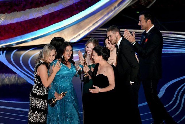 Vì sao phim về phụ nữ bị kỳ thị kinh nguyệt thắng Oscar? ảnh 2