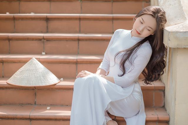 Thiếu nữ xứ Thanh diện áo dài trắng khiến cánh mày râu ngẩn ngơ ảnh 5