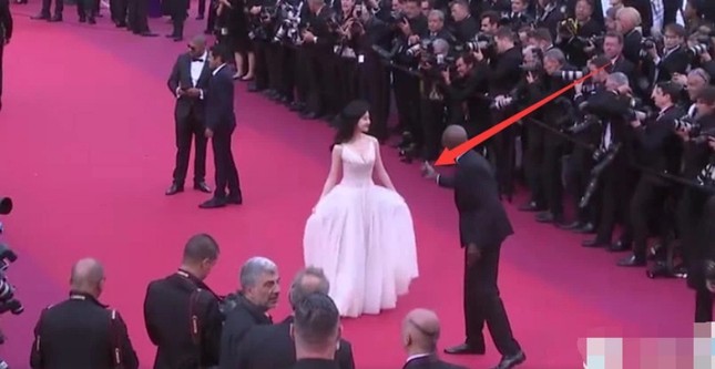 ‘Đệ nhất mỹ nữ Bắc Kinh’ bị đuổi năm lần, bảy lượt tại Cannes mà không chịu đi ảnh 7