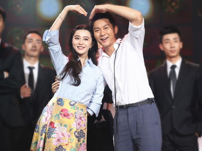So độ giàu có của cặp Song-Song và Phạm Băng Băng-Lý Thần đều chia tay cùng ngày ảnh 2