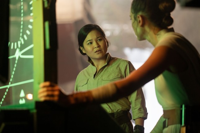 Người Mỹ phẫn nộ khi sao gốc Việt xuất hiện chớp nhoáng trong ‘Star Wars 9’ ảnh 2