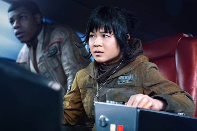 Người Mỹ phẫn nộ khi sao gốc Việt xuất hiện chớp nhoáng trong ‘Star Wars 9’ ảnh 1