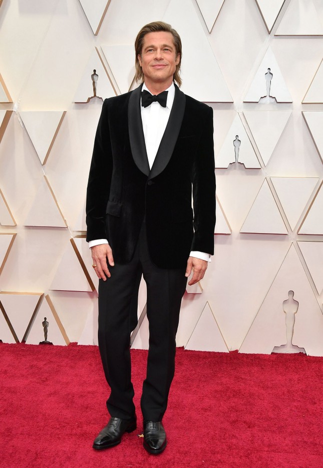 Dàn mỹ nhân Hollywood mặc gợi cảm táo bạo, đổ bộ thảm đỏ Oscar 2020 ảnh 15