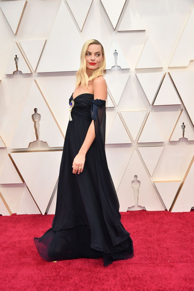 Dàn mỹ nhân Hollywood mặc gợi cảm táo bạo, đổ bộ thảm đỏ Oscar 2020 ảnh 18