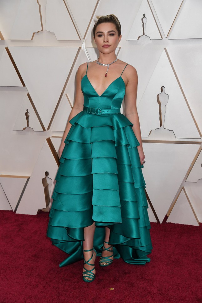 Dàn mỹ nhân Hollywood mặc gợi cảm táo bạo, đổ bộ thảm đỏ Oscar 2020 ảnh 19