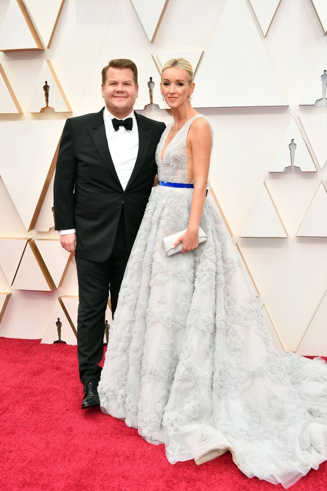 Dàn mỹ nhân Hollywood mặc gợi cảm táo bạo, đổ bộ thảm đỏ Oscar 2020 ảnh 3