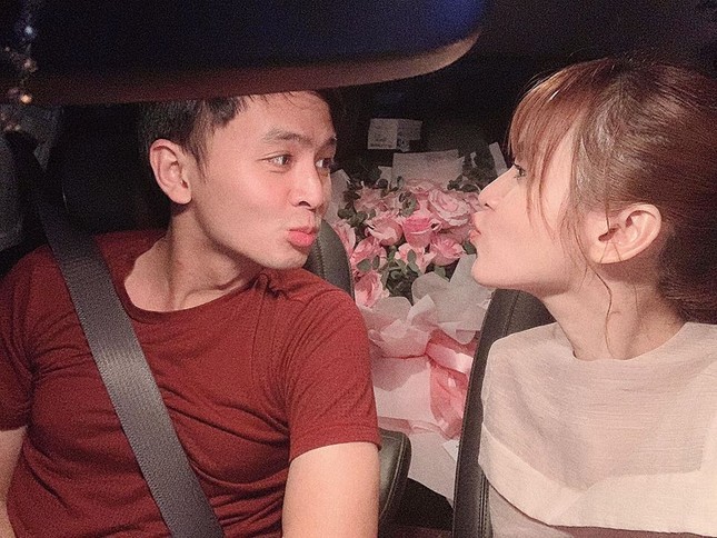 Ngọc Trinh khoe quà đắt giá, Võ Hoàng Yến cover ‘vũ điệu rửa tay' ngày 8/3 ảnh 6
