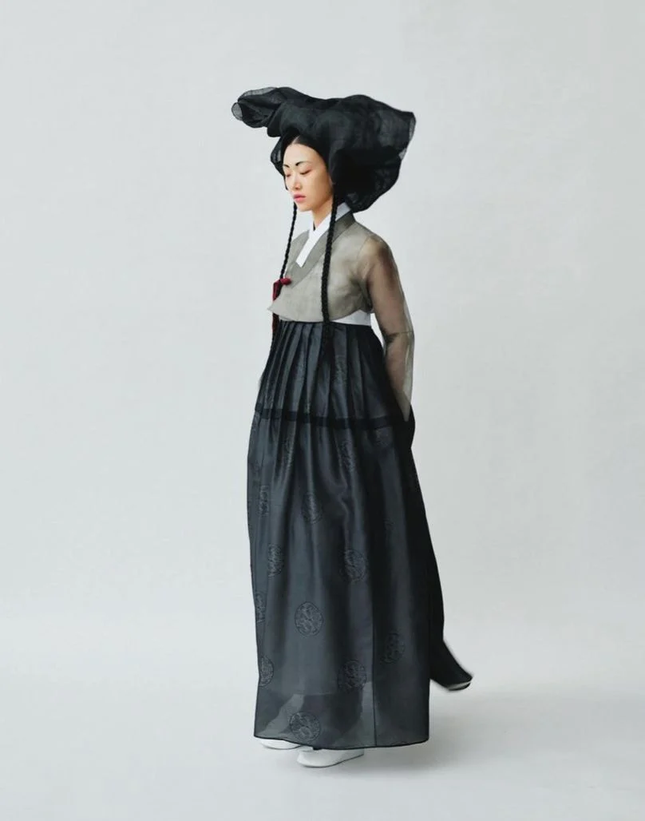 Loạt mỹ nhân Hàn đẹp như cổ tích trong trang phục truyền thống hanbok ảnh 18