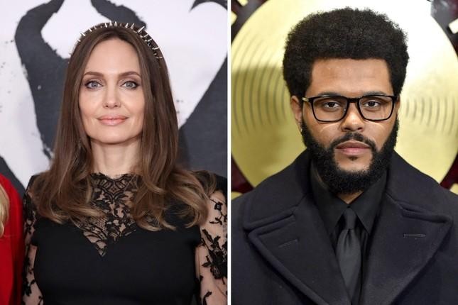 ‘Tình trẻ’ của Angelina Jolie bị bắt gặp rời khách sạn cùng gái lạ ảnh 7