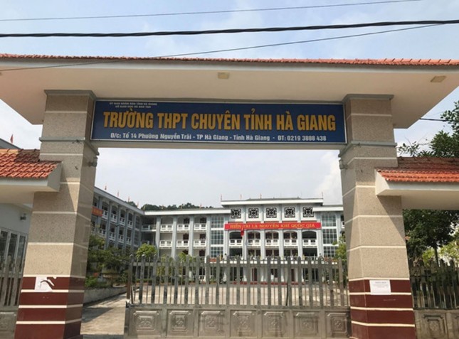 Teen và phụ huynh Hà Giang bức xúc trước hiện tượng điểm thi THPT QG "cao bất thường" ảnh 2