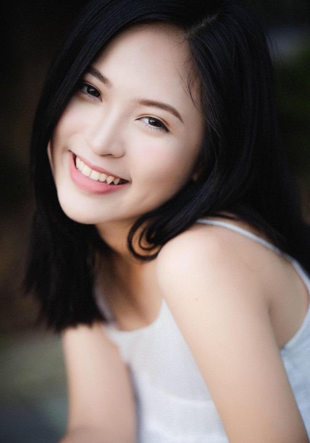 Xuất hiện thêm một "hot girl ngủ gật" xinh đẹp tựa nữ thần khiến dân mạng "rần rần truy link" ảnh 2