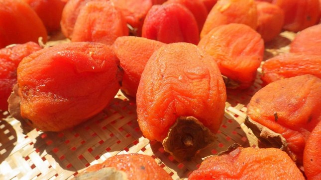 Hồng giòn Đà Lạt vào mùa, không chỉ để ăn mà còn trở thành chốn "sống ảo" của giới trẻ ảnh 10
