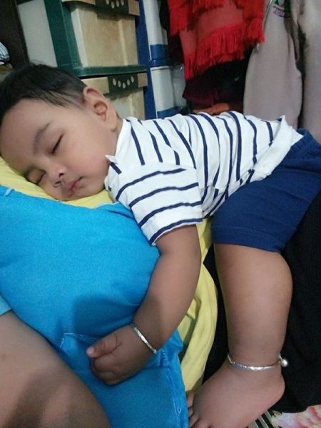 Hình ảnh mới nhất của em bé từng gây sốt với khuôn mặt hoàn mỹ ngay từ khi lọt lòng ảnh 6