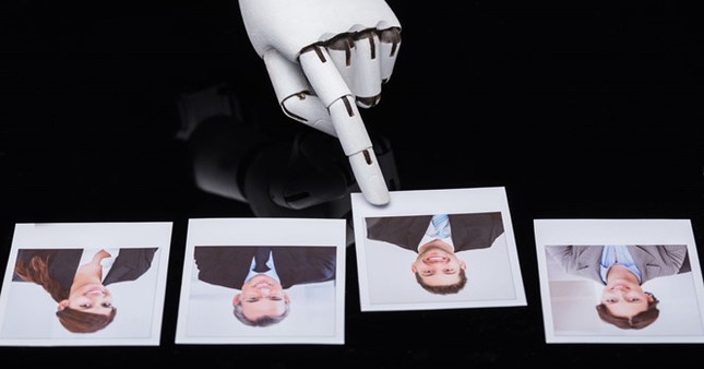 Hàng trăm công ty Mỹ dùng robot để tuyển dụng nhân viên ảnh 1