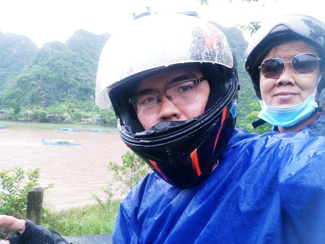 Hành trình phượt gần 6.000 cây số đi khắp Việt Nam của người mẹ 62 tuổi cùng con trai ảnh 14