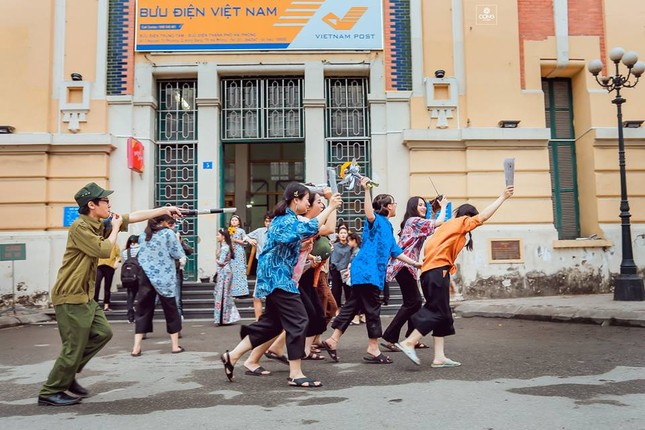 Cả thời thanh xuân tươi đẹp bỗng chốc bé lại bằng bộ ảnh kỷ yếu ảnh 2