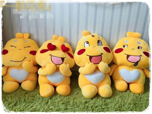 Dân mạng “phát cuồng” với sticker thần thánh “xâm chiếm trái đất” phiên bản thú nhồi bông ảnh 4