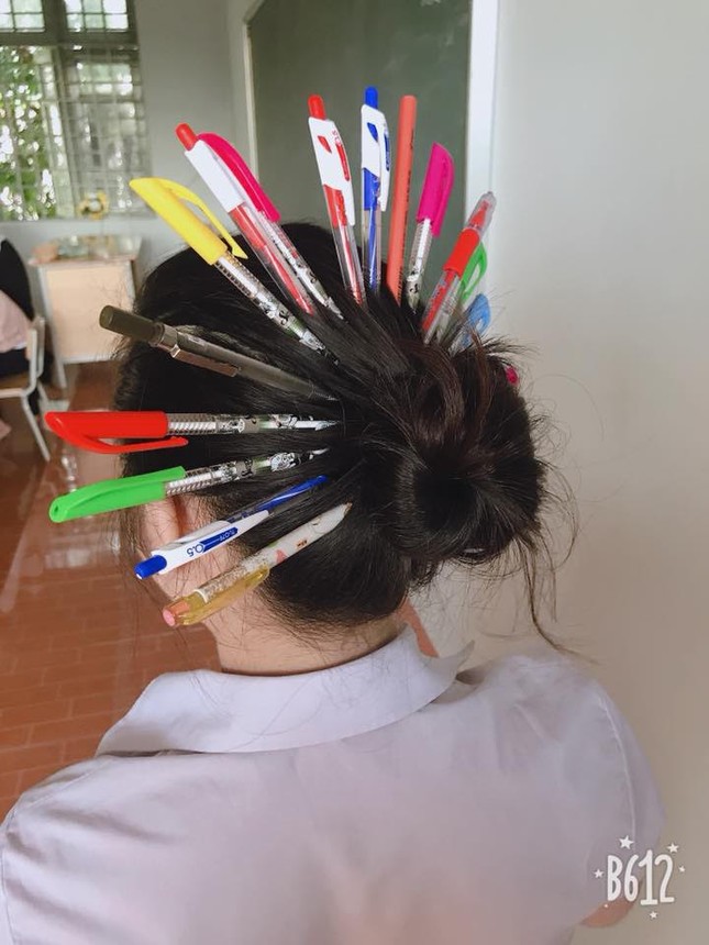 Cosplay thành "quý phi bút bi", cô bạn này lại gây chú ý vì vẻ ngoài xinh đẹp ảnh 3