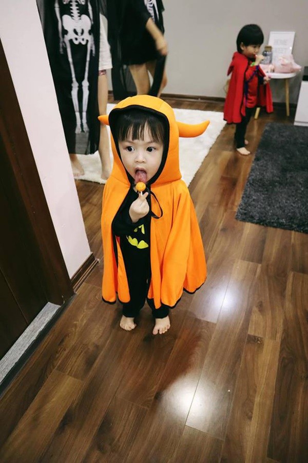 Ba em bé "hot" nhất MXH Cam - Xoài - Đậu hóa thân thành siêu anh hùng trong Halloween ảnh 5
