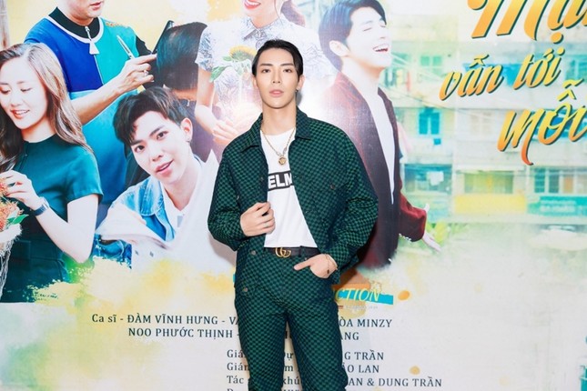 Đàm Vĩnh Hưng, Noo Phước Thịnh cùng dàn nghệ sĩ "triệu view" xuất hiện trong MV mang tính nhân văn ảnh 1