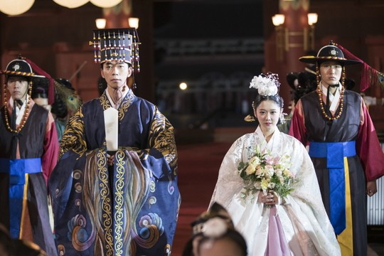 “The Last Empress”: Jang Nara và Shin Sung Rok "thành thân" trong đám cưới thế kỷ ảnh 4