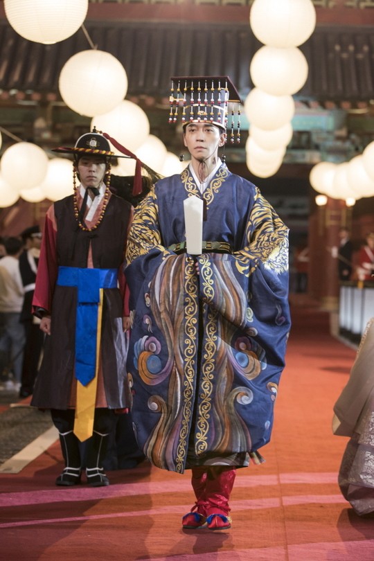 “The Last Empress”: Jang Nara và Shin Sung Rok "thành thân" trong đám cưới thế kỷ ảnh 2