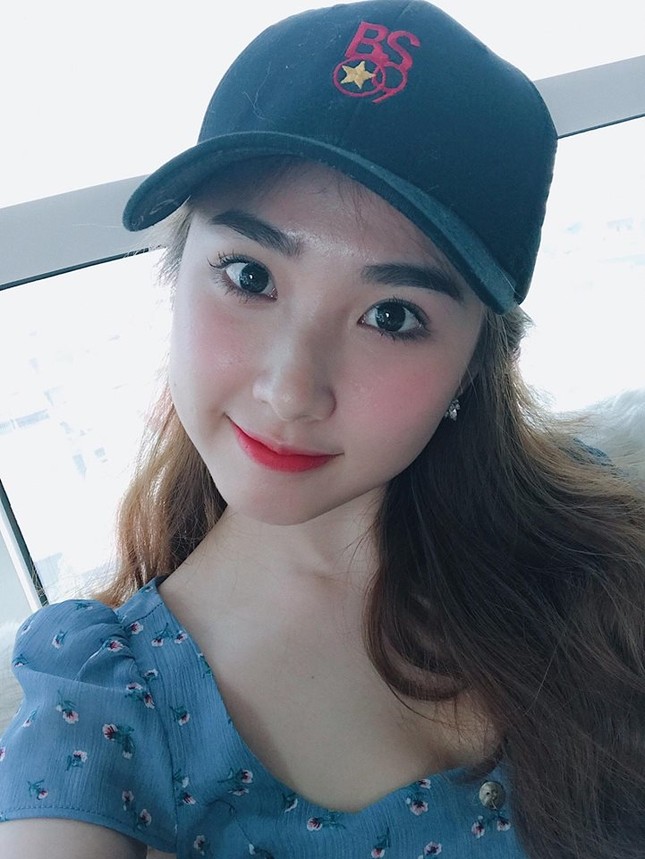 Hậu nghi vấn hẹn hò sắp đám cưới, Bùi Tiến Dũng và "bạn gái" lộ ảnh đội mũ đôi ảnh 5