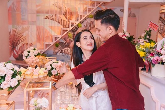 Xu hướng của năm: Hàng loạt nữ diễn viên "đá chéo sân" trong lĩnh vực kinh doanh, lên chức bà chủ ảnh 2