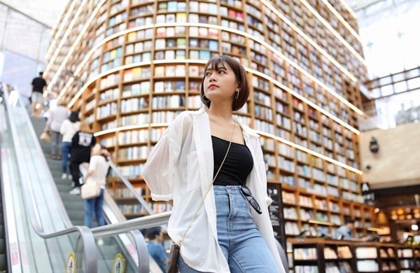 Ở Seoul (Hàn Quốc) có một thư viện đẹp đến mức ai tới cũng phải check-in! ảnh 3