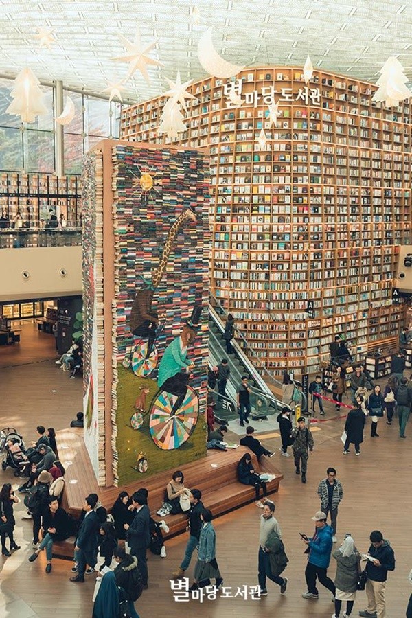 Ở Seoul (Hàn Quốc) có một thư viện đẹp đến mức ai tới cũng phải check-in! ảnh 17