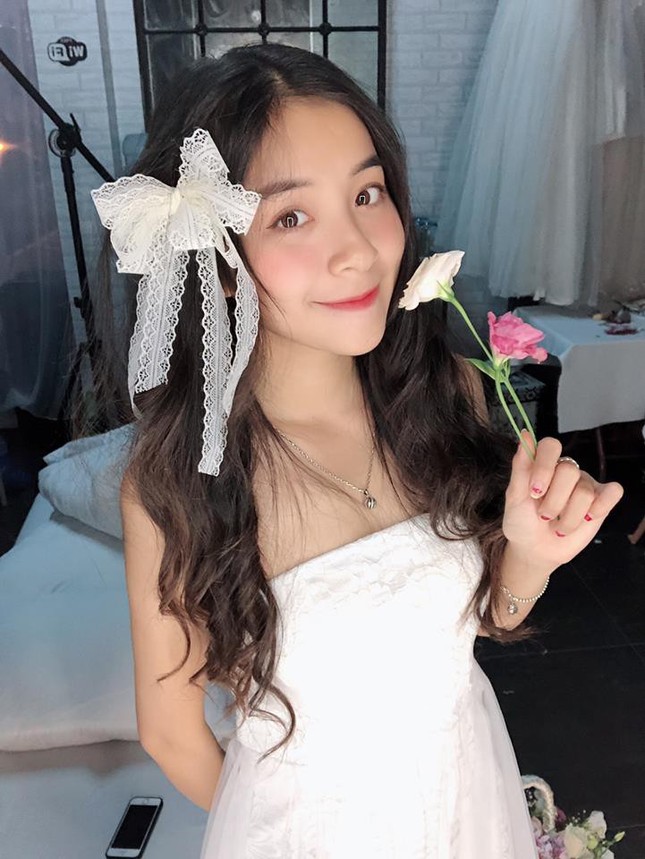 Dân mạng háo hức "truy lùng" nữ diễn viên vào vai Quỳnh búp bê thời trẻ ảnh 5