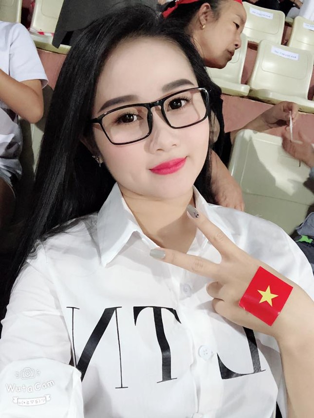 Lộ diện bạn gái cầu thủ Nguyễn Tiến Linh - một giáo viên dạy múa cực kì xinh đẹp ảnh 4
