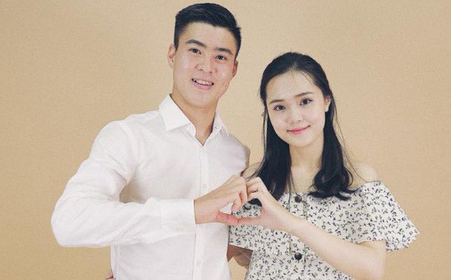 Bạn gái Duy Mạnh dậy từ 6h sáng, mua đủ thịt, cá chuẩn bị cho người yêu lên đường thi đấu ảnh 1
