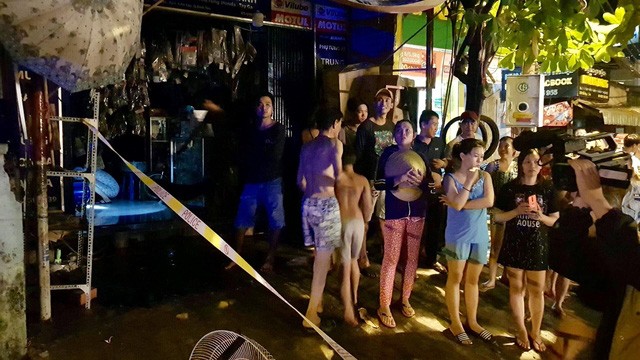 TP.HCM: Cháy lớn trong đêm, 1 người chết, 20 người mắc kẹt ảnh 1