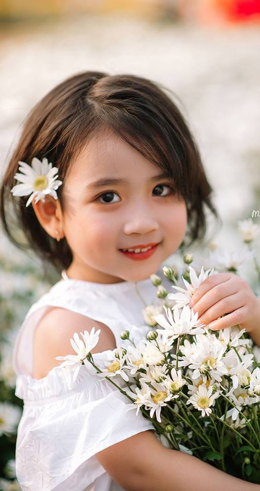 Ngắm bộ ảnh cúc họa mi của hai chị em khiến dân tình xuýt xoa "thiên thần là có thật"! ảnh 10
