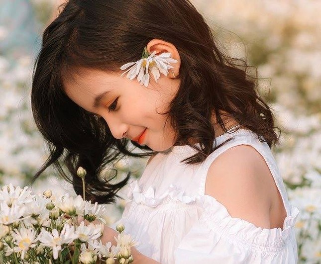 Ngắm bộ ảnh cúc họa mi của hai chị em khiến dân tình xuýt xoa "thiên thần là có thật"! ảnh 4
