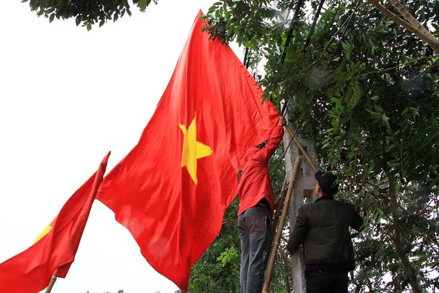 Dựng rạp, mổ lợn xem chung kết AFF cup tại nhà Văn Đức, Quang Hải ảnh 18