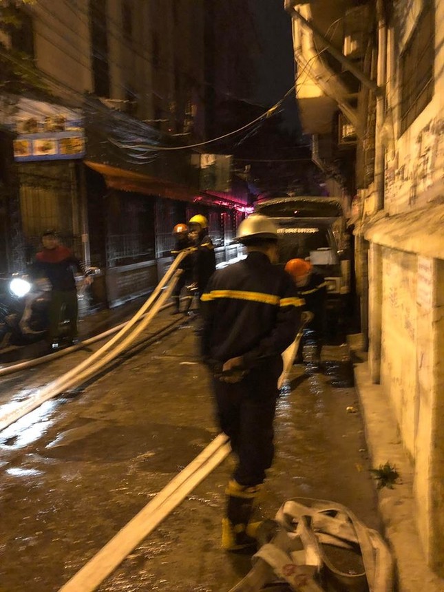 Cảnh báo: Chăn điện, túi sưởi - vị cứu tinh trong ngày rét hay "lưỡi hái tử thần" đang rình rập? ảnh 6