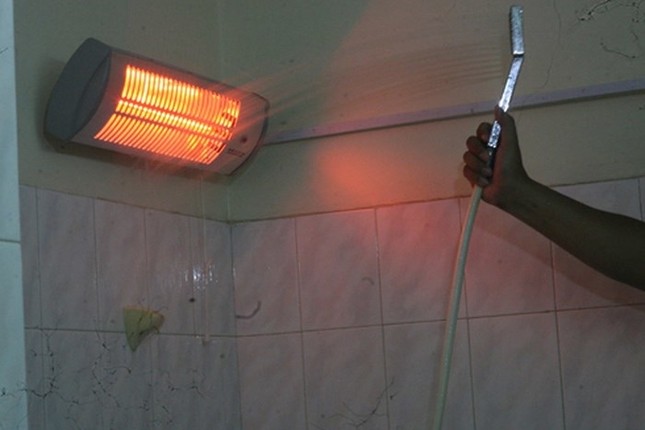 Cảnh báo: Chăn điện, túi sưởi - vị cứu tinh trong ngày rét hay "lưỡi hái tử thần" đang rình rập? ảnh 9