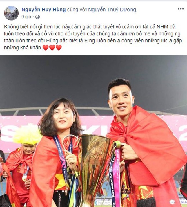 Các cầu thủ tuyển Việt Nam đăng gì lên trang cá nhân sau khi vô địch AFF Cup 2018? ảnh 7