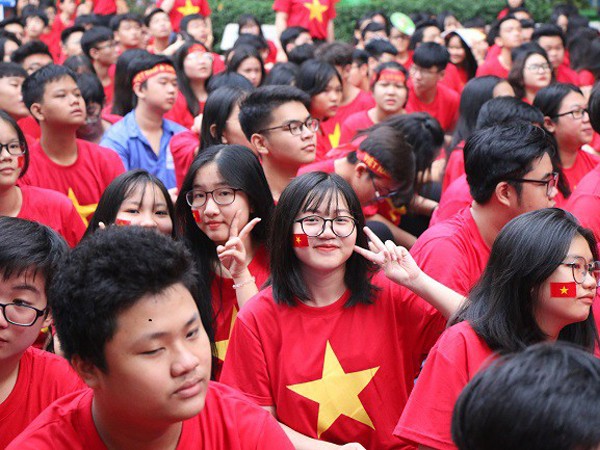 TP.HCM: Đề thi Văn hỏi học trò nghĩ gì về nhà vô địch AFF Cup? ảnh 2