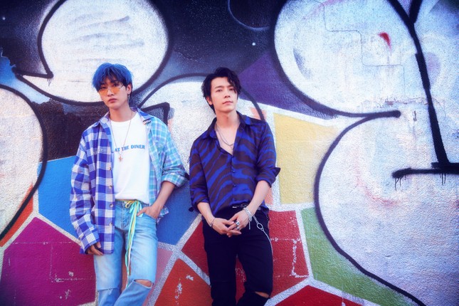 Vì cố tình soi mói đời tư Eunhyuk và Donghae (Super Junior), nữ phóng viên Hàn Quốc bị netizen chỉ trích ảnh 4