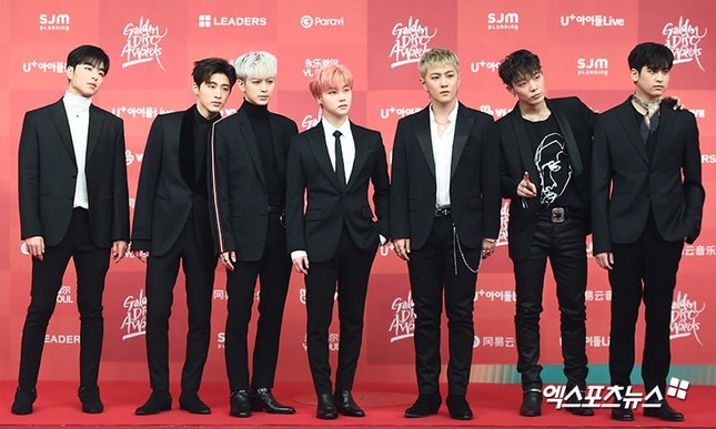 Thảm đỏ "Golden Disc Awards": BTS và Ha Sungwoon (Wanna One) vắng mặt đầy tiếc nuối ảnh 6