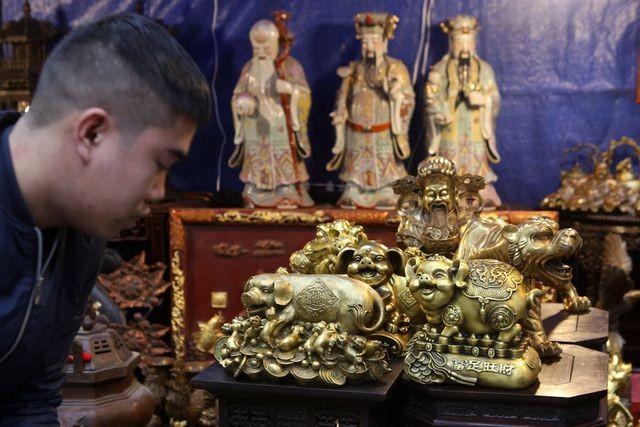 Hà Nội: Chợ hoa phố cổ nhộn nhịp đón Tết ảnh 10