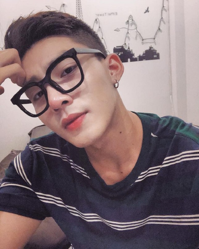 Những hotboy Instagram Việt "nổi đình đám" vì vẻ điển trai không kém idol Hàn Quốc ảnh 9