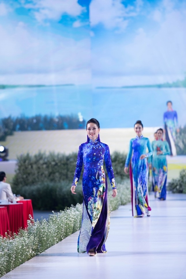 BST áo dài mang thông điệp bảo vệ môi trường gây chú ý tại "Lễ hội Áo dài TP.HCM 2019" ảnh 3