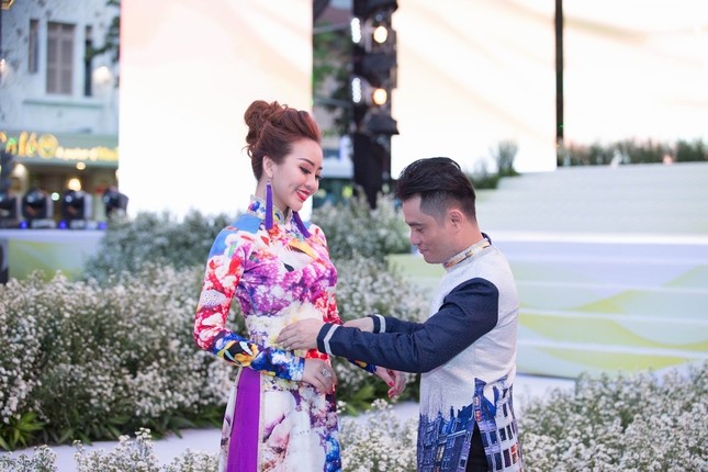 BST áo dài mang thông điệp bảo vệ môi trường gây chú ý tại "Lễ hội Áo dài TP.HCM 2019" ảnh 8