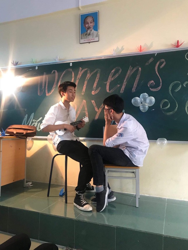 Hậu 8/3: Các chàng trai đã làm gì cho các cô gái lớp mình và… cho mình thế? ảnh 3